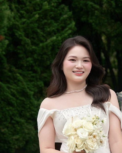 Cô dâu Đỗ Thị Hồng Ngát